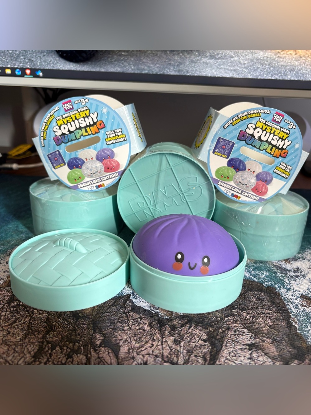 1 Sealed Mystery Squishy Dumpling Snowflake edition